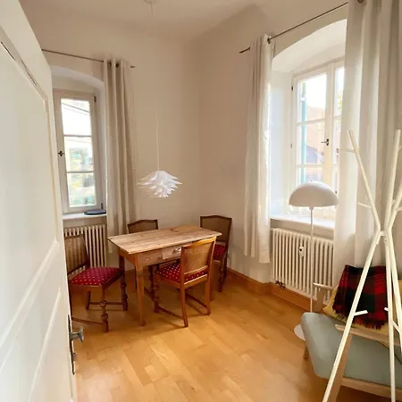 Apartament Wunderschoene Denkmalwohnung In Bamberg-hallstadt - Neu Moebliert *